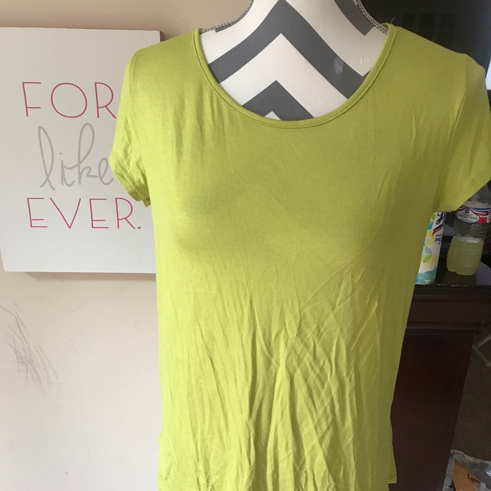 Honey and lace comfort tee